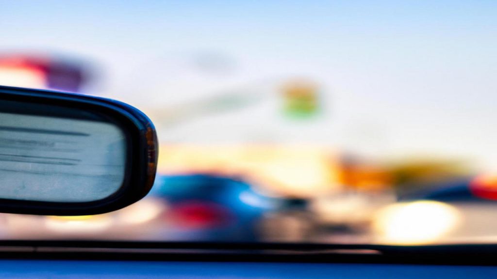 brak przeglądu mandat